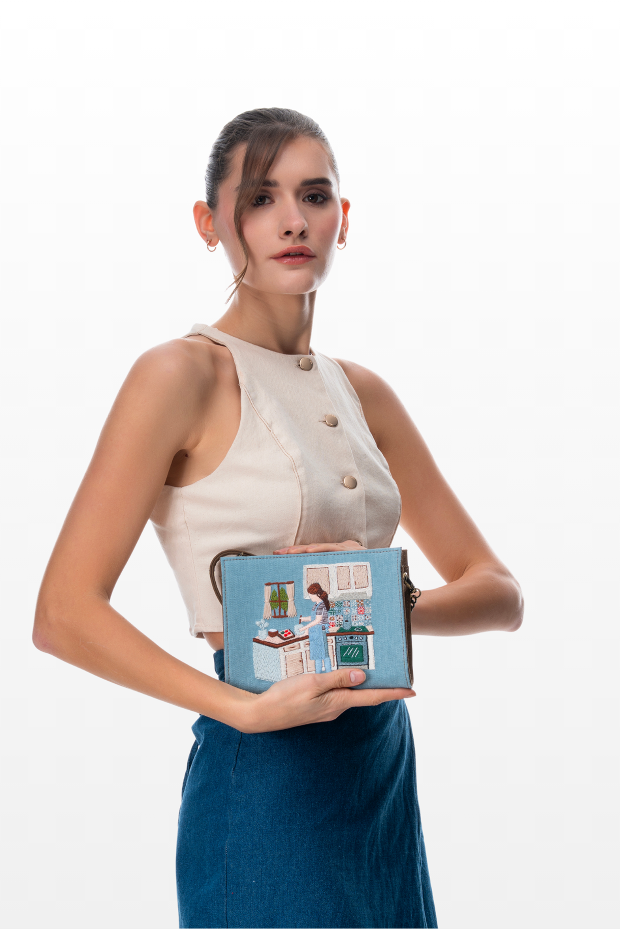 Woman carrying The Scent of Home by the brand Story of Strings 